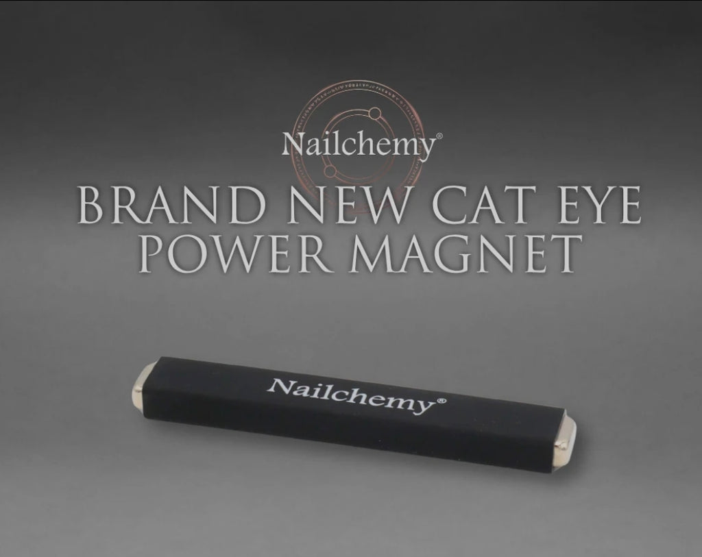 Nailchemy Cat Eye Power Magnet