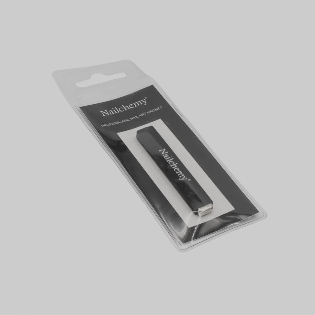 Nailchemy Cat Eye Power Magnet