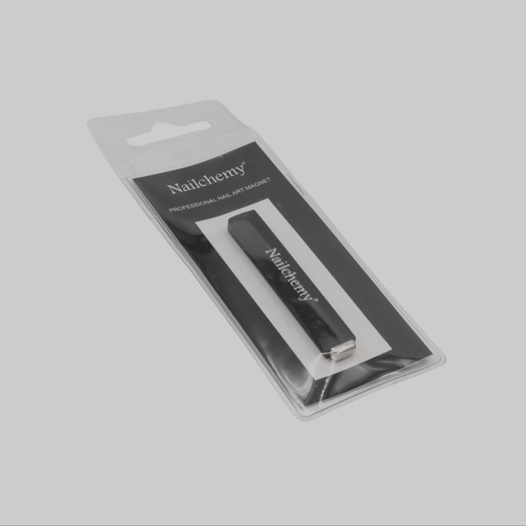 Nailchemy Cat Eye Power Magnet